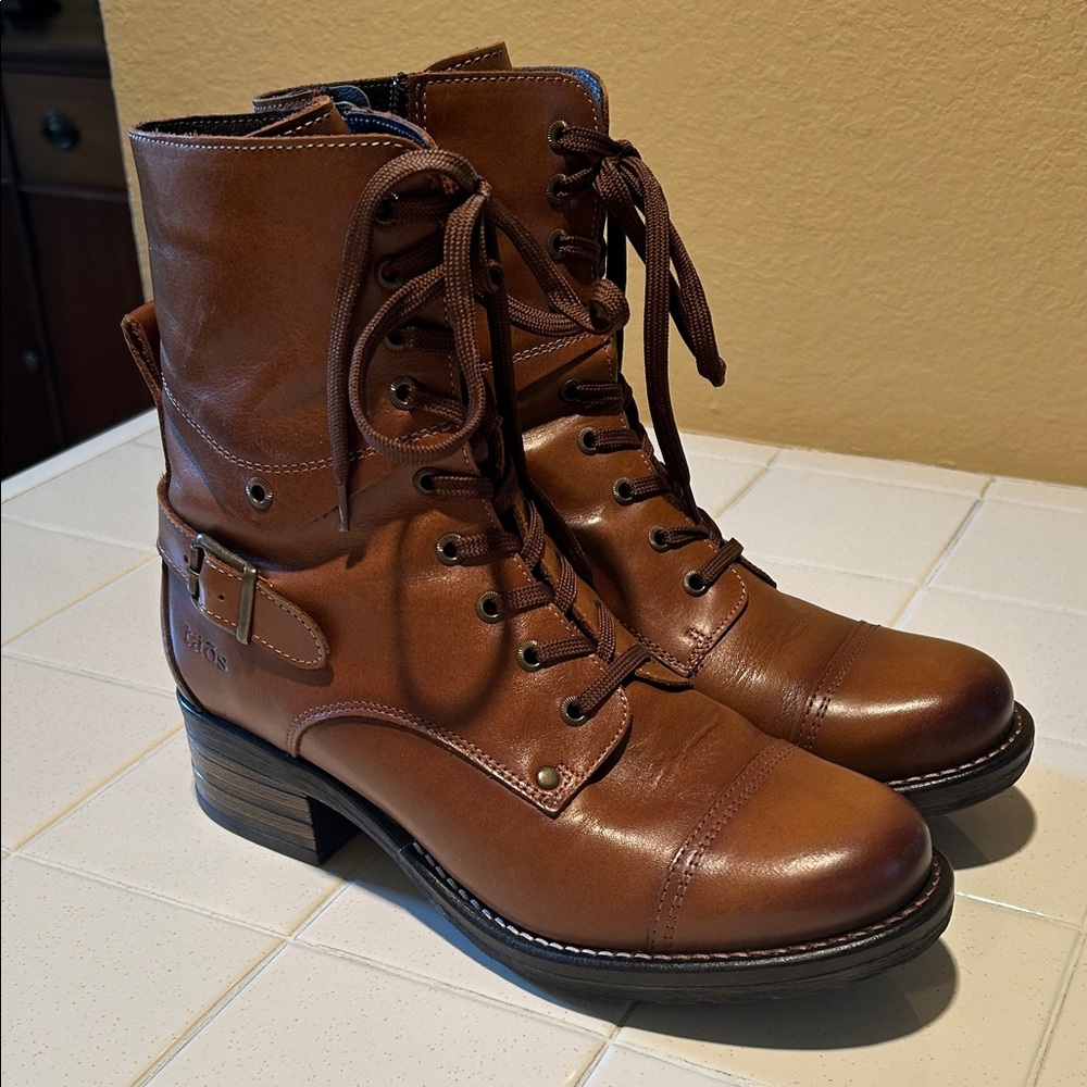 Taos Crave Footwear Brown Leather Lace-Up Boots (and zipper closure)